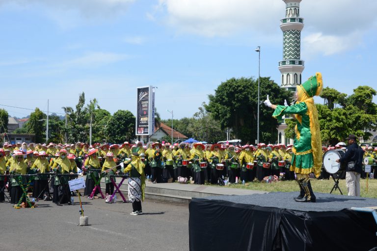 Peringati Harlah, IGRA Cilacap Gelar Gebyar Drumband